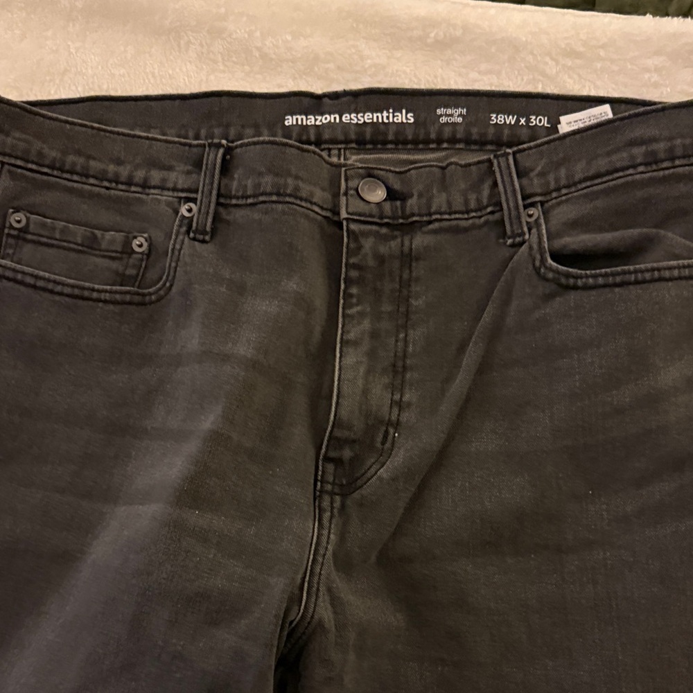 Amazon Essentials Men's Dark Gray Straight Jeans